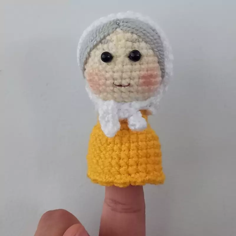 عروسک بافتنی انگشتی وسرمدادی خانواده دونه ای 55تومن