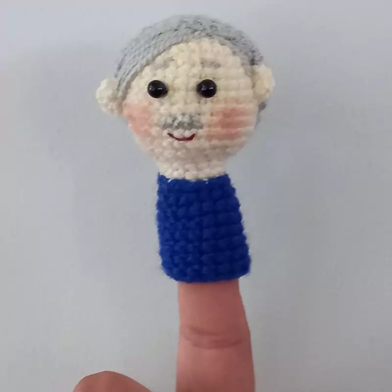 عروسک بافتنی انگشتی وسرمدادی خانواده دونه ای 55تومن