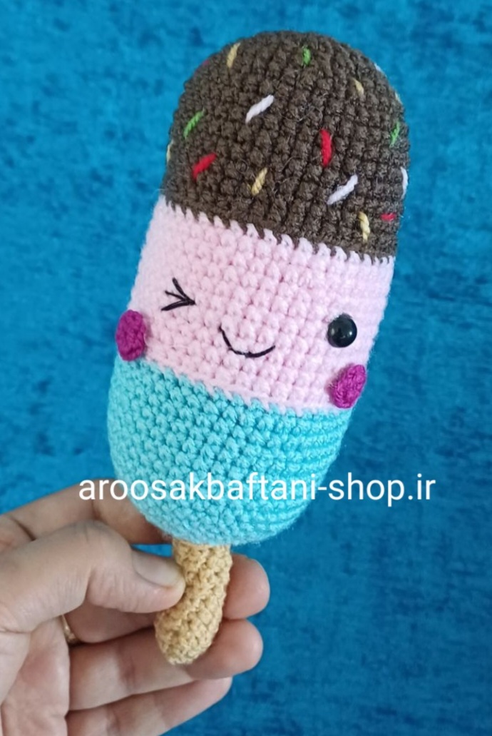 بستنی چوبی بافتنی خندان ۱۶سانتی هرکدام ۲۶۵تومن بافت بارنگ دلخواه شما